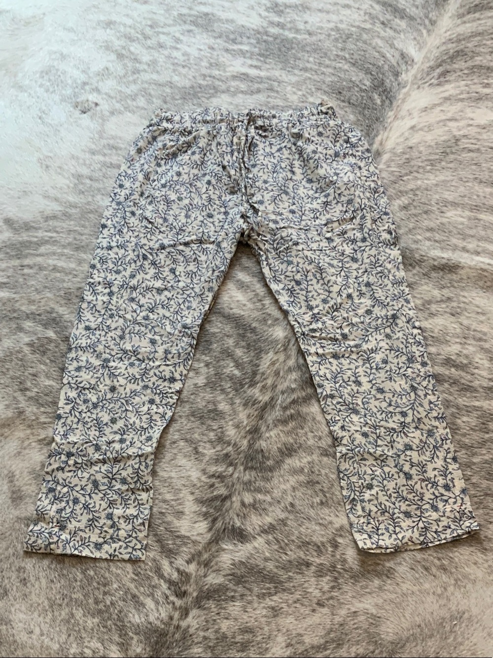 XiRENA White and Blue Floral cotton Pants